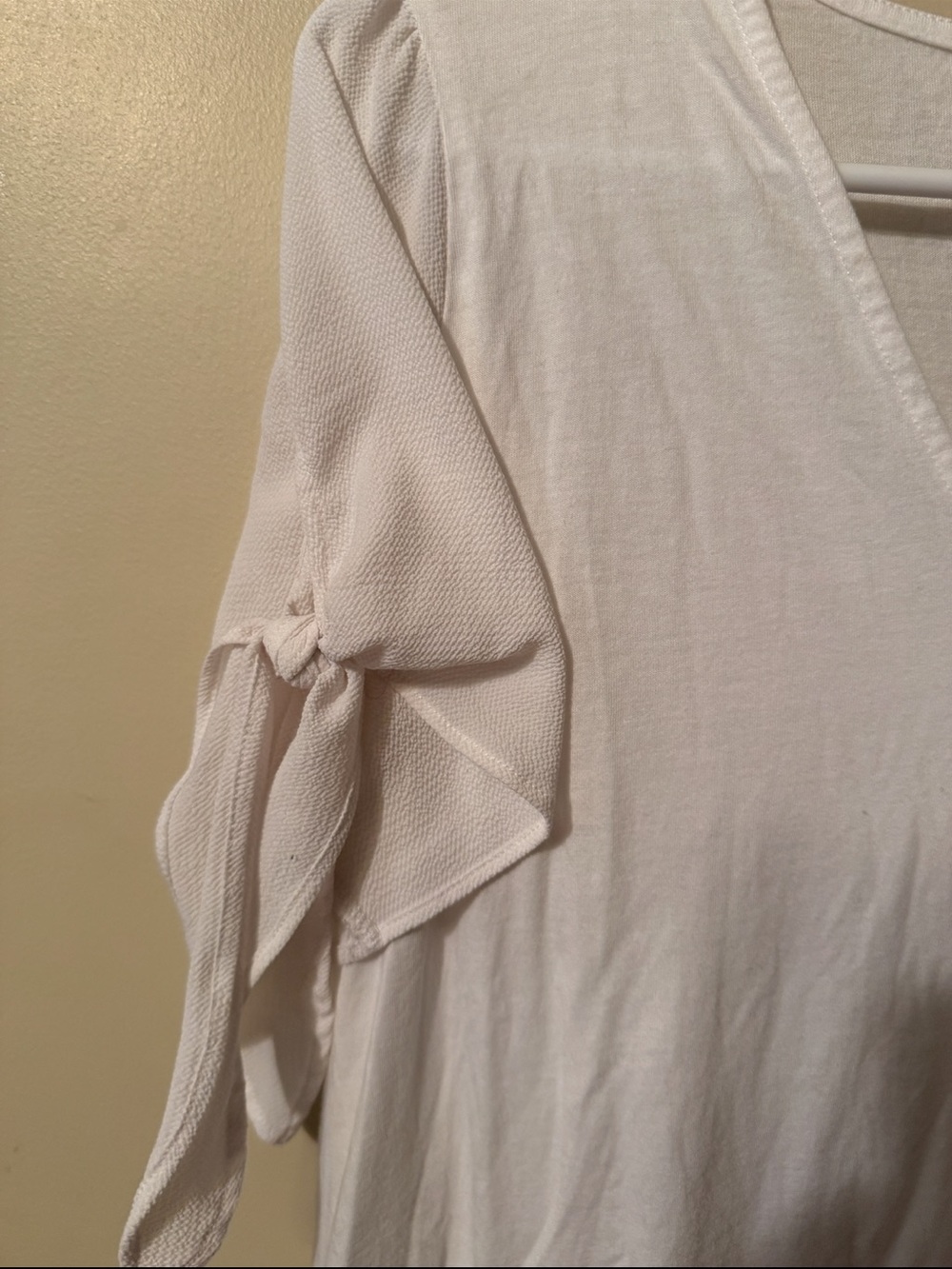 Michael Michael Kors White V-Neck Tie Sleeve Top Women’s Large Short Sleeve - Picture 3 of 5